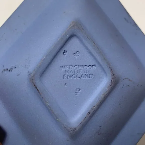 Wedgwood Jasperware Blue Diamond Dish England Vintage Trinket Tray Classical - Picture 6 of 6